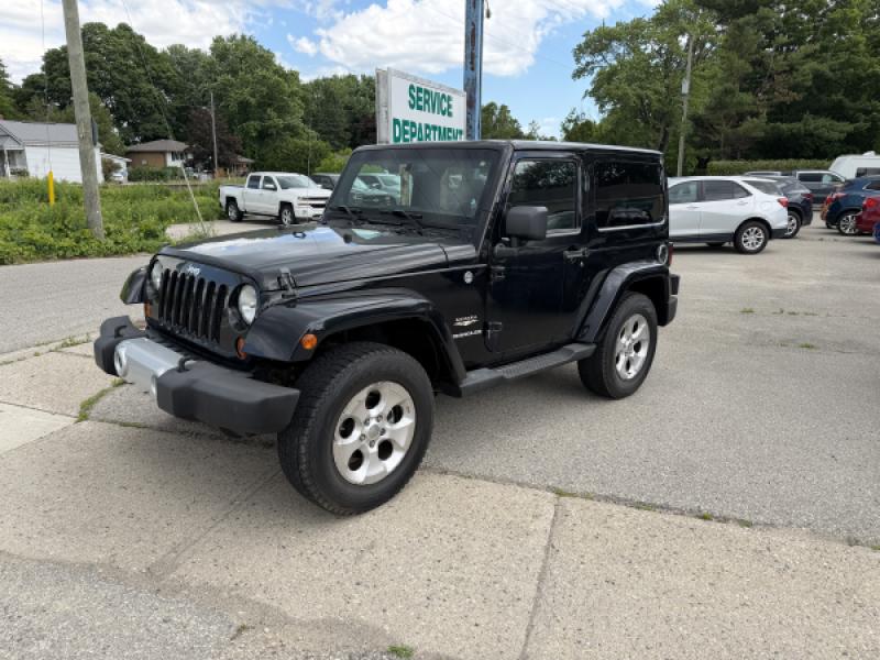 BLACK 2013 Jeep WRANGLER